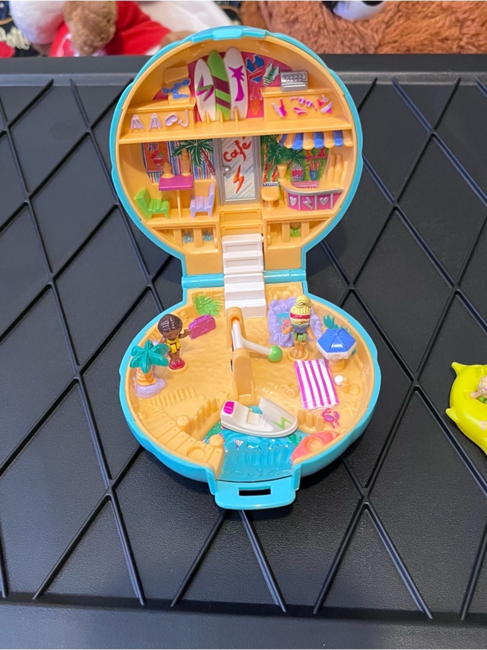 Bluebird Polly Pocket 1989 Beach Party Complete With Bonus Gift Float & Polly